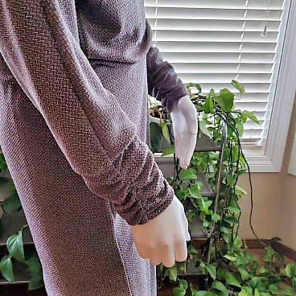 Jessica Howard Grey / Silver Shimmery Dress - Picture 4 of 9